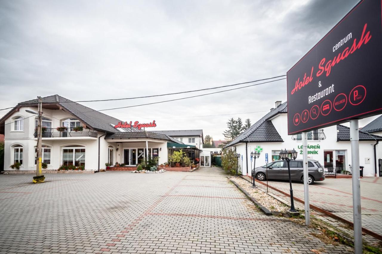 Hotel Squash Centrum Prievidza Exterior foto