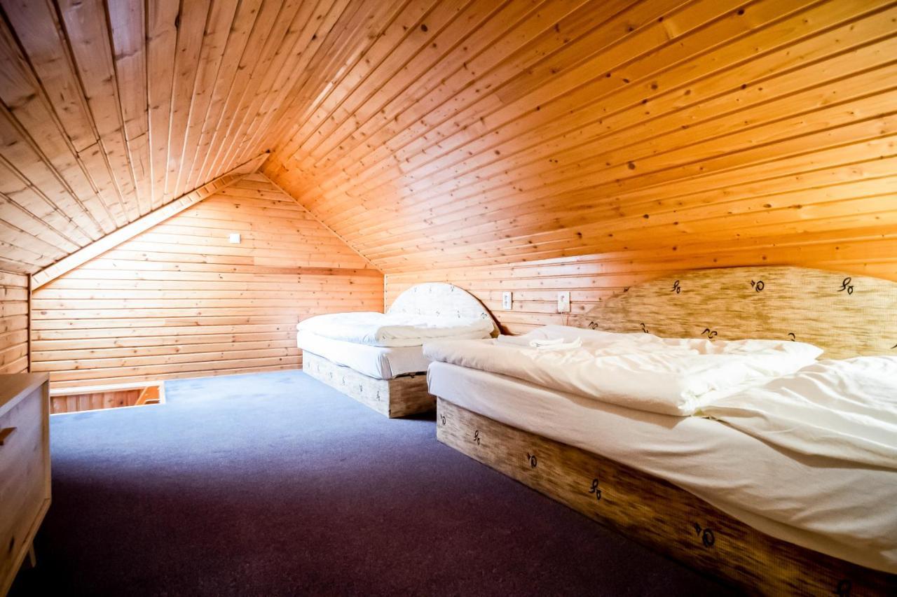 Hotel Squash Centrum Prievidza Exterior foto