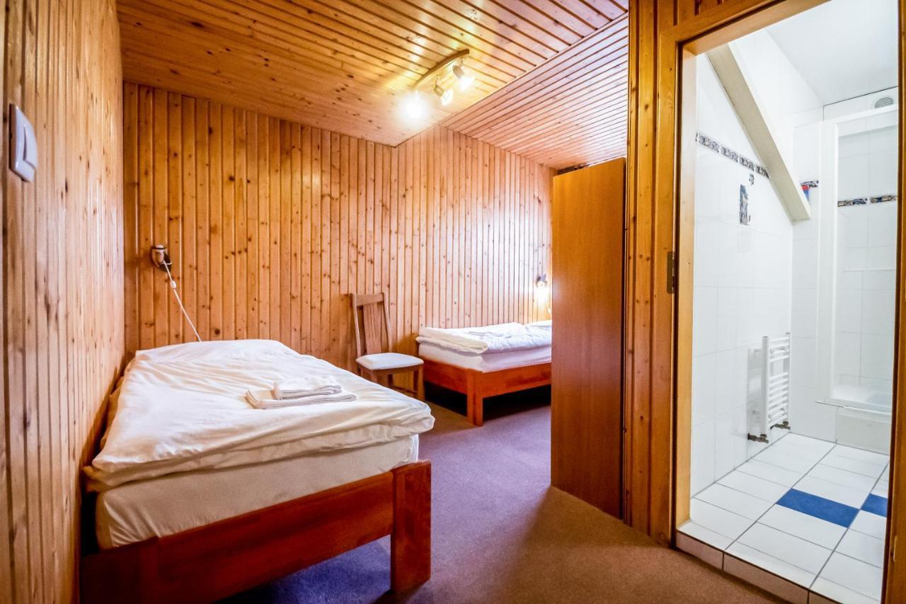 Hotel Squash Centrum Prievidza Exterior foto