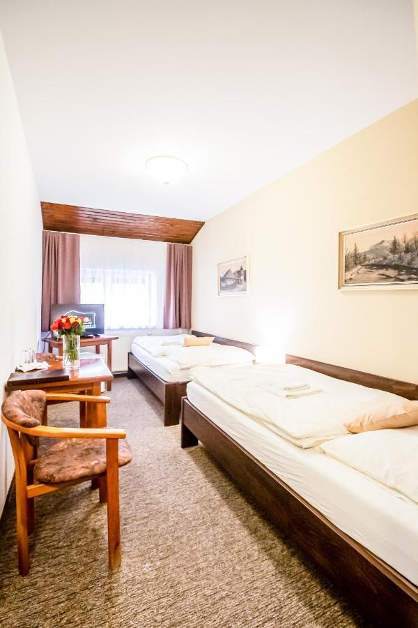 Hotel Squash Centrum Prievidza Exterior foto